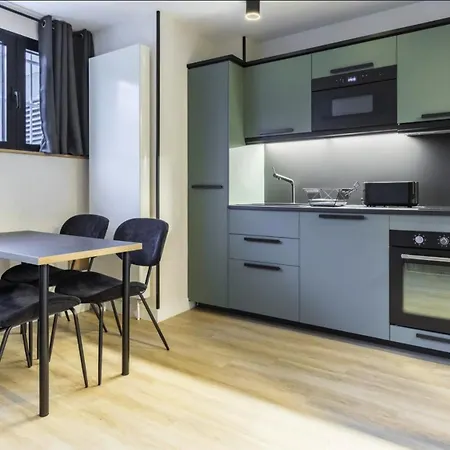 Hsh Parmentier-couronnes Ii Design 4p-1br Parigi